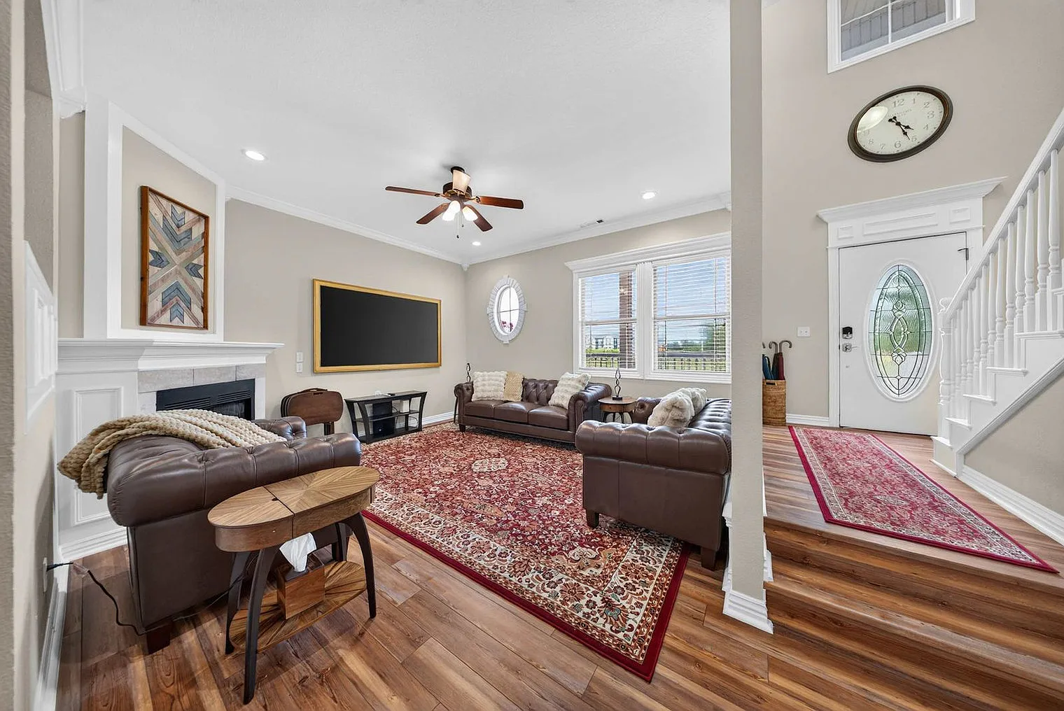 3 bed, 2.0 bath, $6,585 — Photo 2
