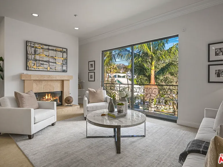 16000 W Sunset Blvd #Penthouse 302 — Photo 5