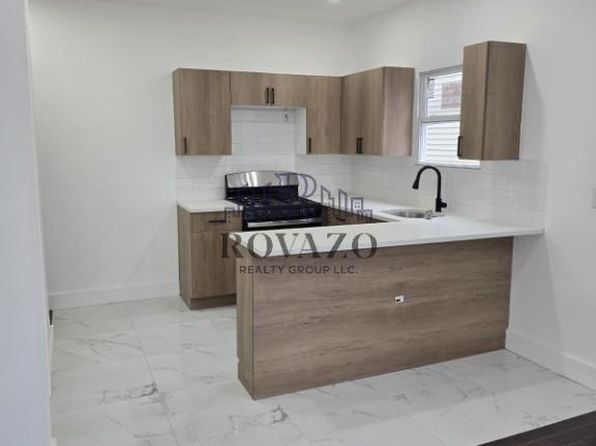 69 Brookdale Ave #3R