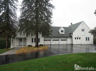 1307 Shoreline Dr, Wayzata, MN 55391