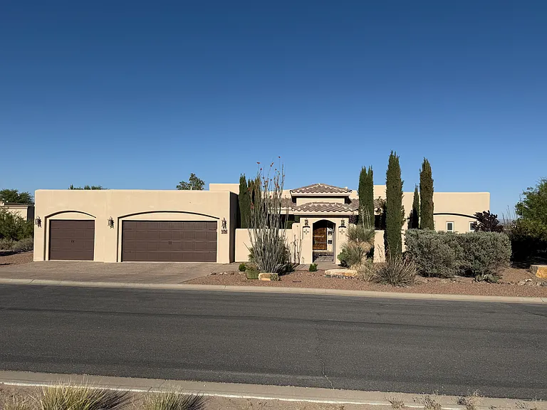8052 Renoir Loop — Photo 7