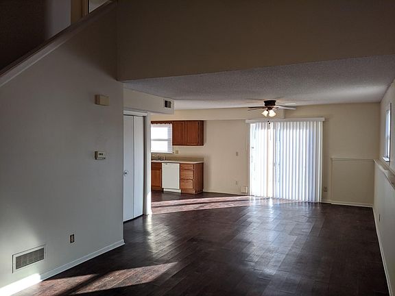 2nd image of 423 Lee Dr