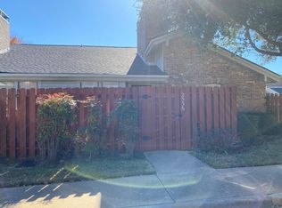 2536 Shady Ridge Dr, Bedford, TX 76021