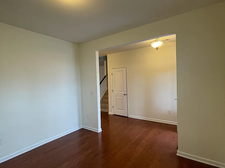 5736 Hurkett Ct — Photo 22