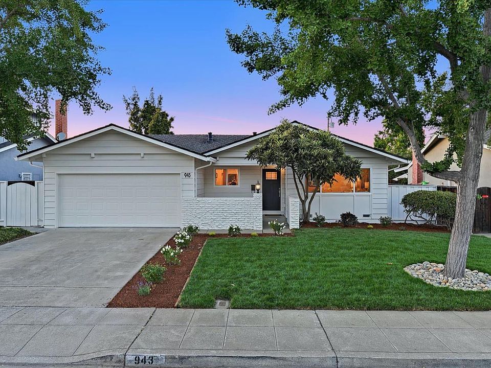 1st image of 943 Larkspur Ave