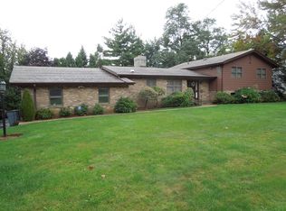 24 Cromwell Cir, Staten Island, NY 10304