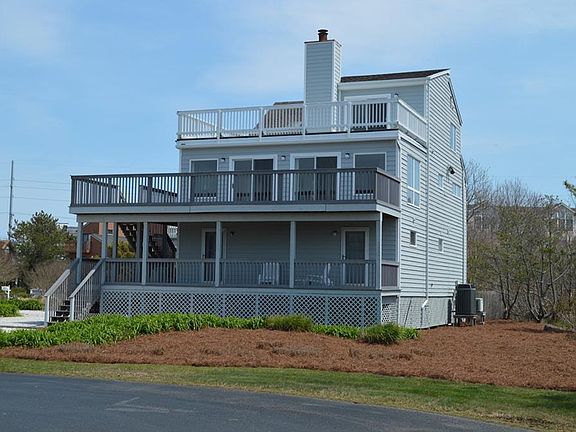 3rd image of 36899 Bayside Dr