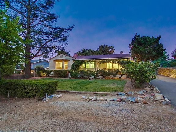 3rd image of 4299 Merritt Blvd