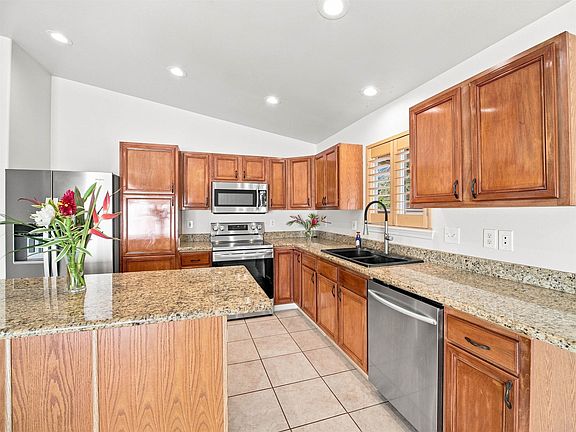 5th image of 47 Polale St