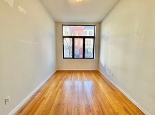 18 Goodwin Pl APT 1F, Brooklyn, NY 11221