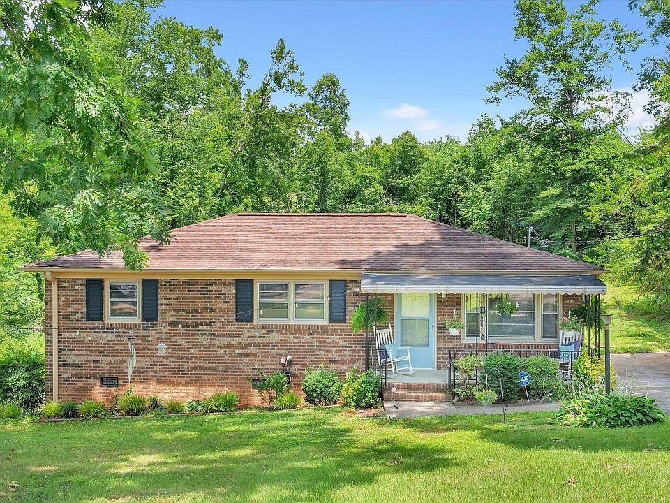 1st image of 16 Theodore Cir