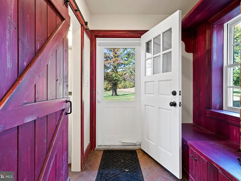 16131 Old York Rd — Photo 50