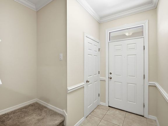4th image of 1108 Vineyard Ln