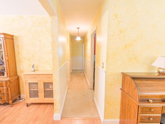4th image of 879 Landers St