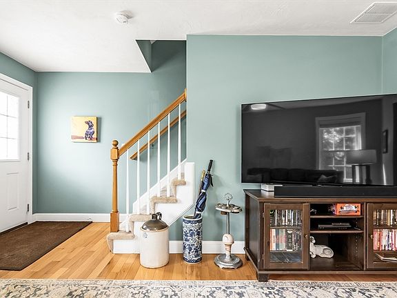3rd image of 11 Madison St #11