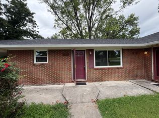421 Chamberlain Ln #421, Salem, VA 24153