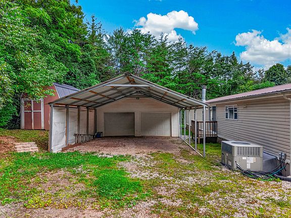 3rd image of 849 Whitaker Rd