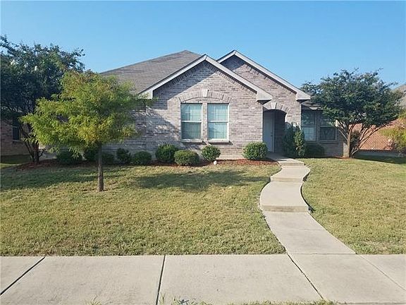 2nd image of 2215 Cedarwood Dr