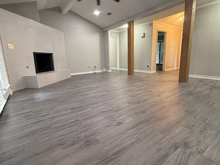 2425 Coleshire Dr — Photo 21