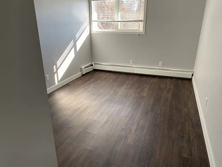 109 Elmore Dr — Photo 11