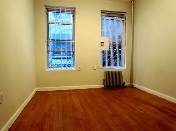 226 Thompson Street image 1 of 6