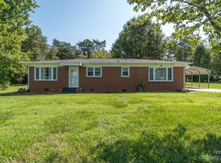 190 Sharon School Rd, Statesville, NC 28677