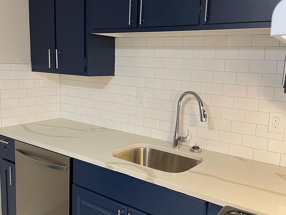 1st image of 5092-4B Waterman Ave