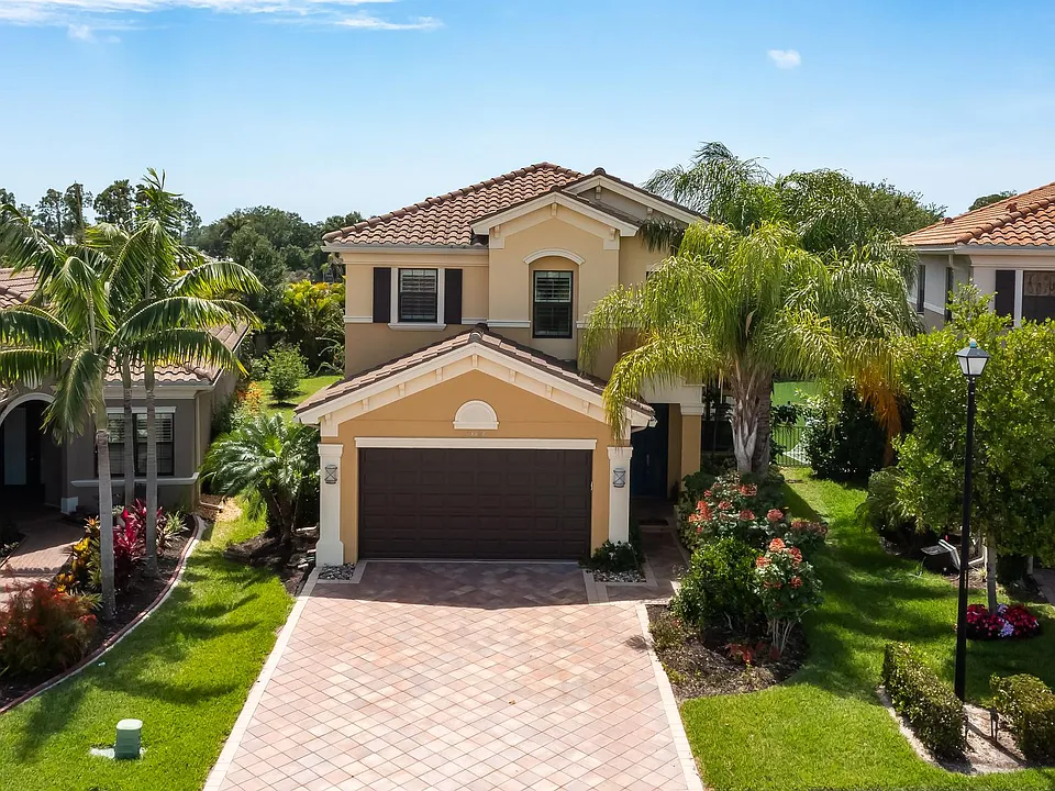 13528 Mandarin Cir