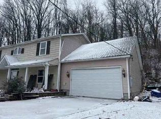 11043 Stone Rd, Valley View, OH 44125