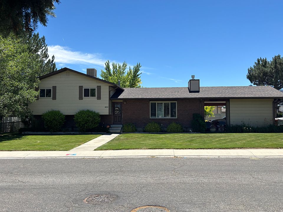 1st image of 1399 W Cypress Way