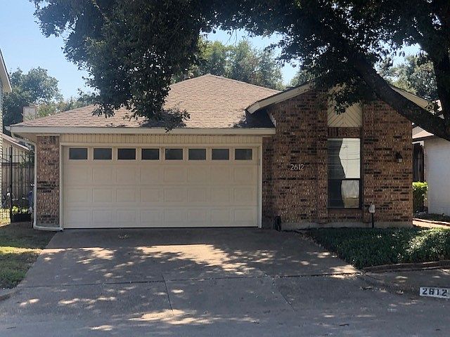 1st image of 2612 Leo Dr