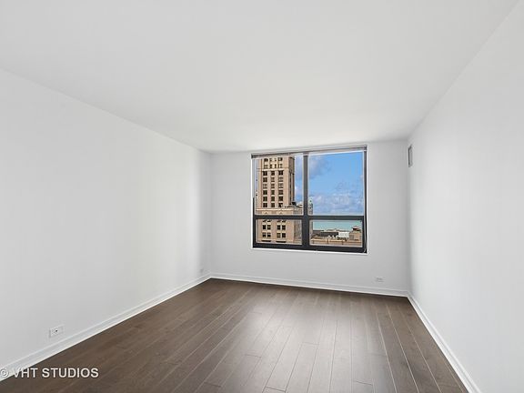 5th image of 401 E Ontario St APT 2803