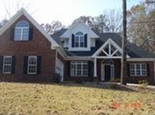 251 Creek Dr, Hull, GA 30646