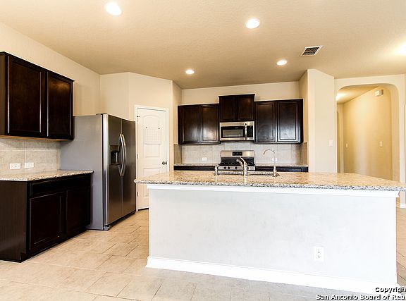 5th image of 14903 Goldfinch Way