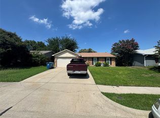 6105 Magnolia Ln, Rowlett, TX 75089