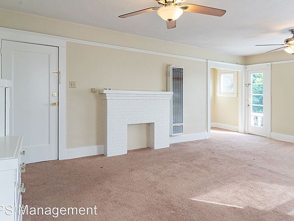 5th image of 1111 N Loma Ave