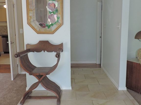 4th image of 2033 Excelsior Dr SE