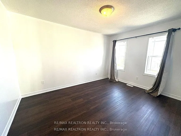 132 Bowen Dr — Photo 10