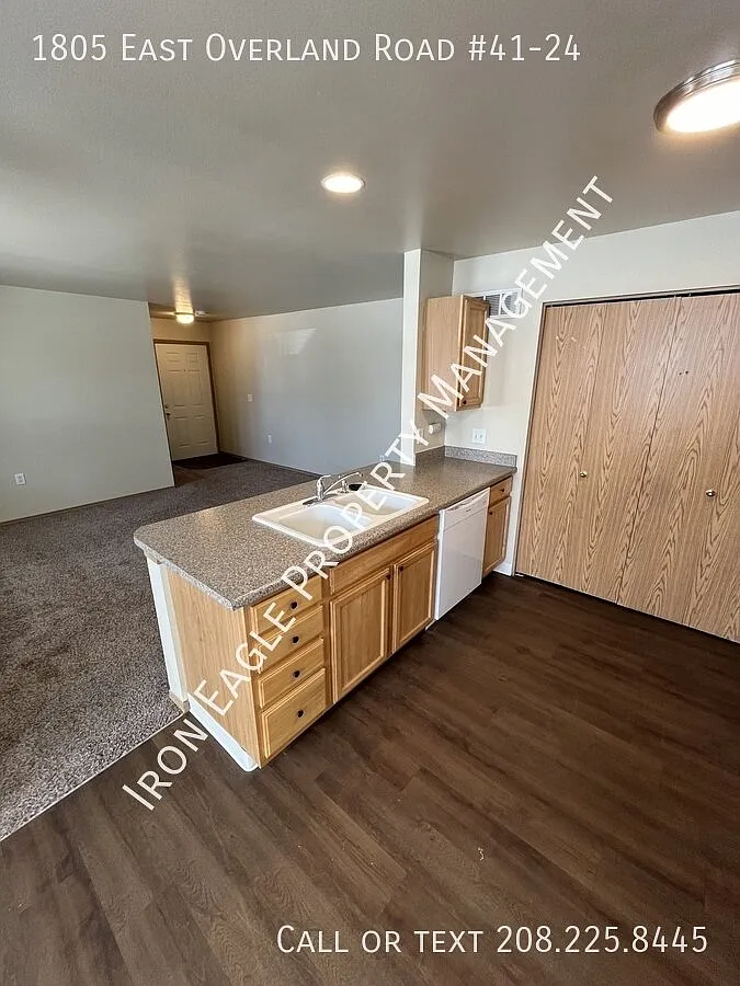 2 bed, 2.0 bath, 977 sqft, $1,425 — Photo 4