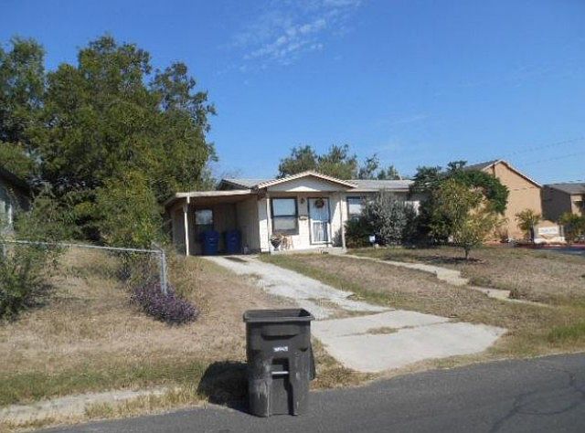 1st image of 3927 Devon Ave