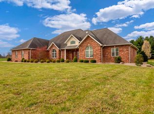 3895 Ariel Dr, Murphysboro, IL 62966