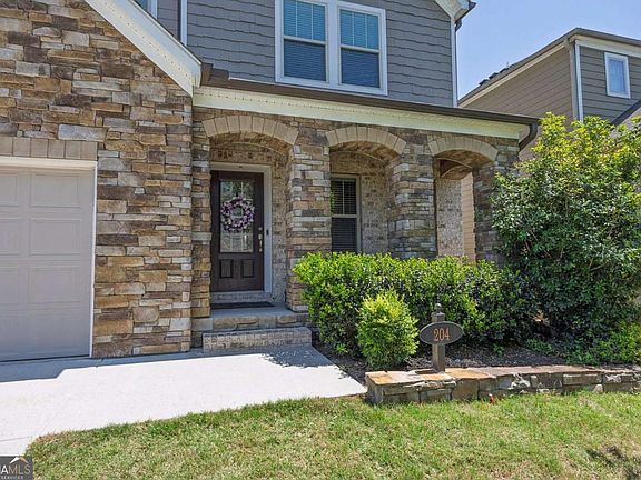 4th image of 204 Meadows Ct