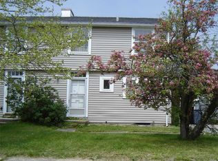 658A Arnold St, Westhampton Beach, NY 11978