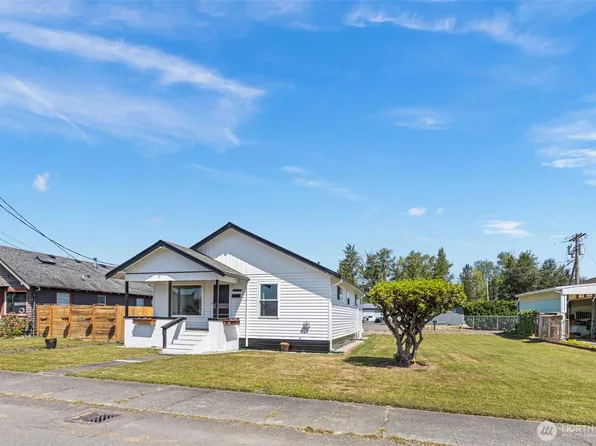 349 Rainier Avenue, Enumclaw, WA 98022