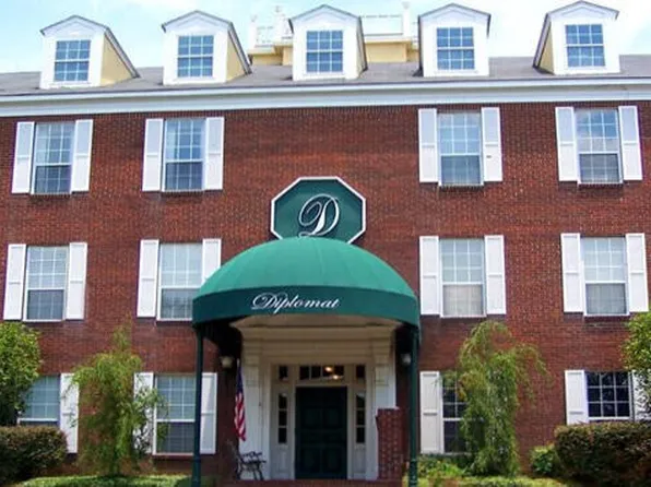 500 Northpointe Pkwy APT 121, Jackson, MS 39211