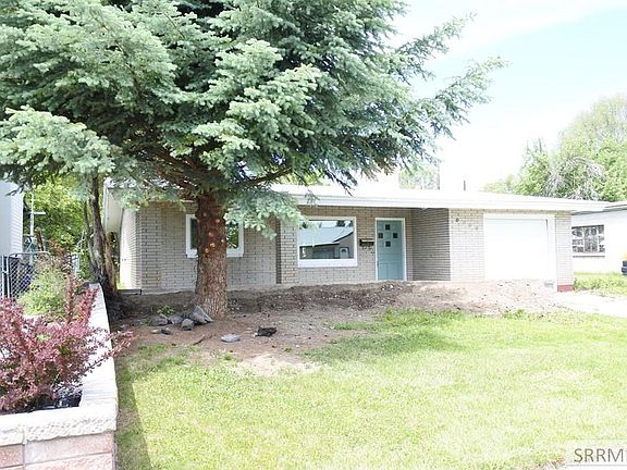 3rd image of 1227 Bear Ave