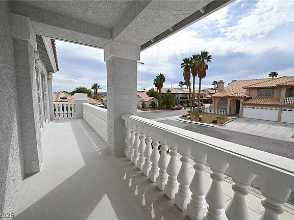2nd image of 3774 Emerald Bay Cir