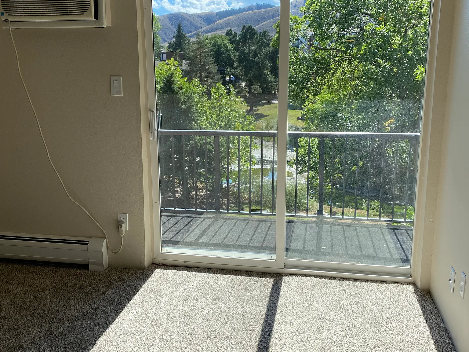 1 bed, 600 sqft, $1,600 — Photo 3
