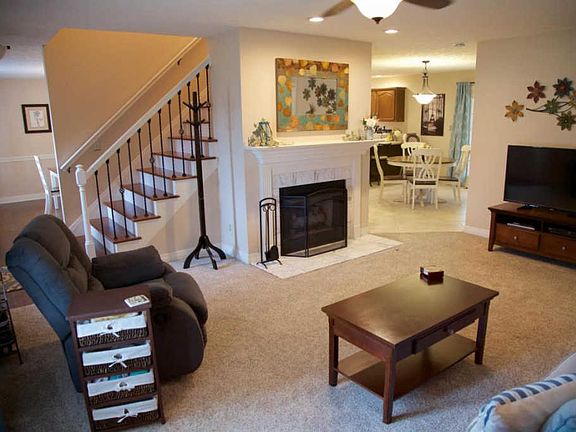 5th image of 443 White Tail Cir