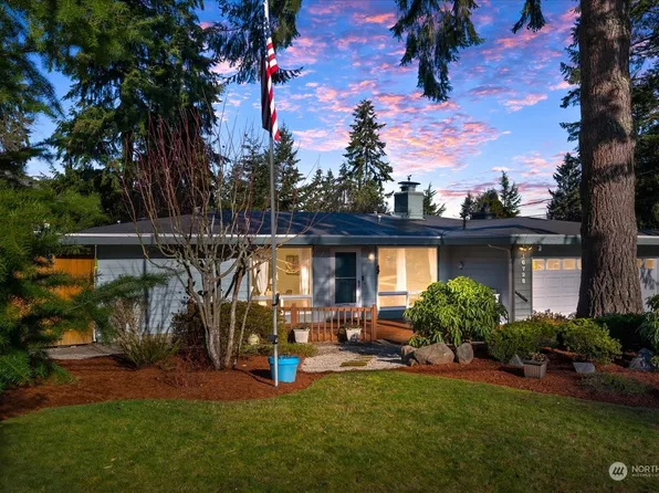 16728 NE 29th Street, Bellevue, WA 98008